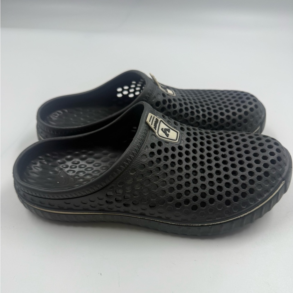 Amoji Clogs Garden Shoe Size 9.5 Black